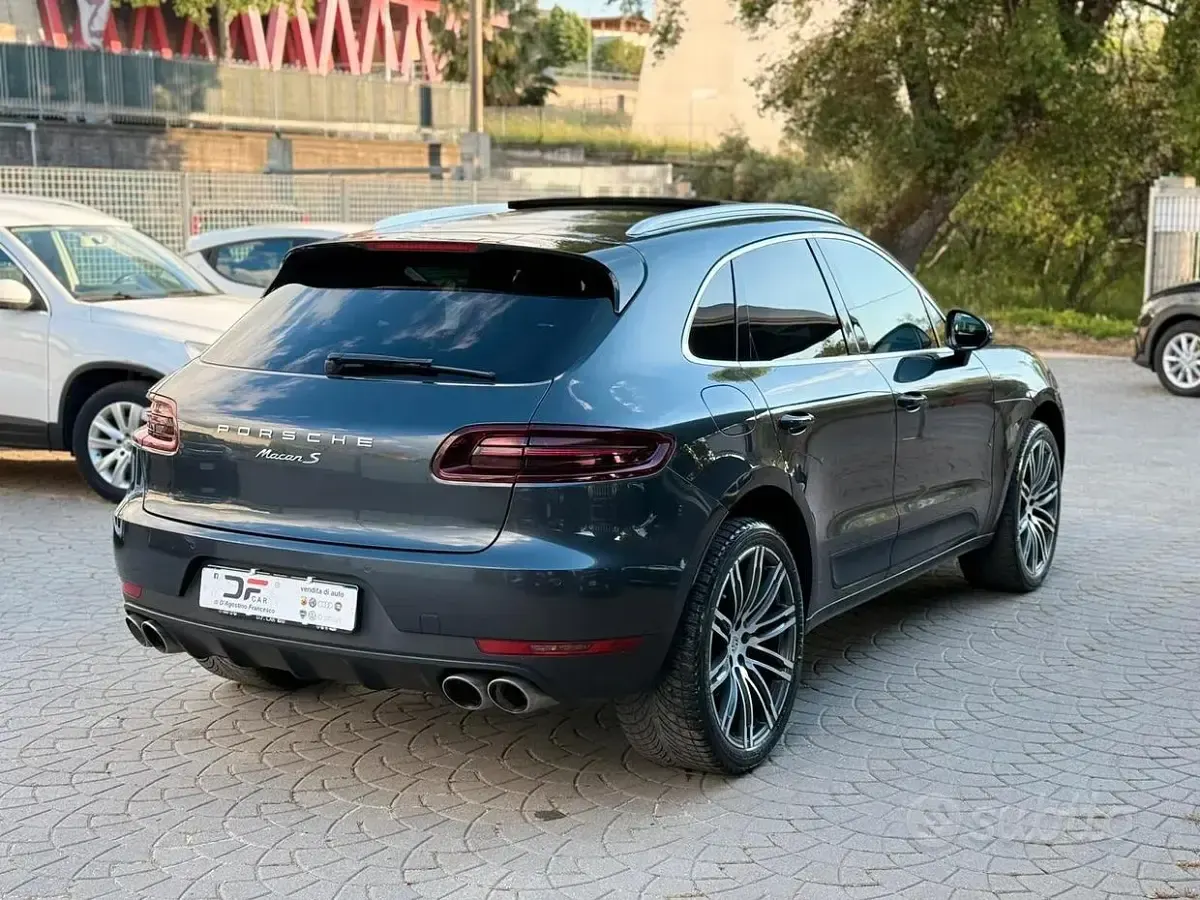 Usata Porsche Macan 250 CV (183 kW) 2017 Grigio SUV