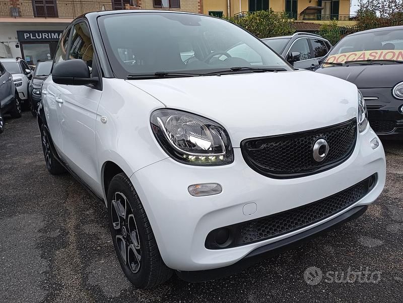 Usata Smart ForFour Passion 90 CV (66 kW) 2018 Bianco Utilitaria