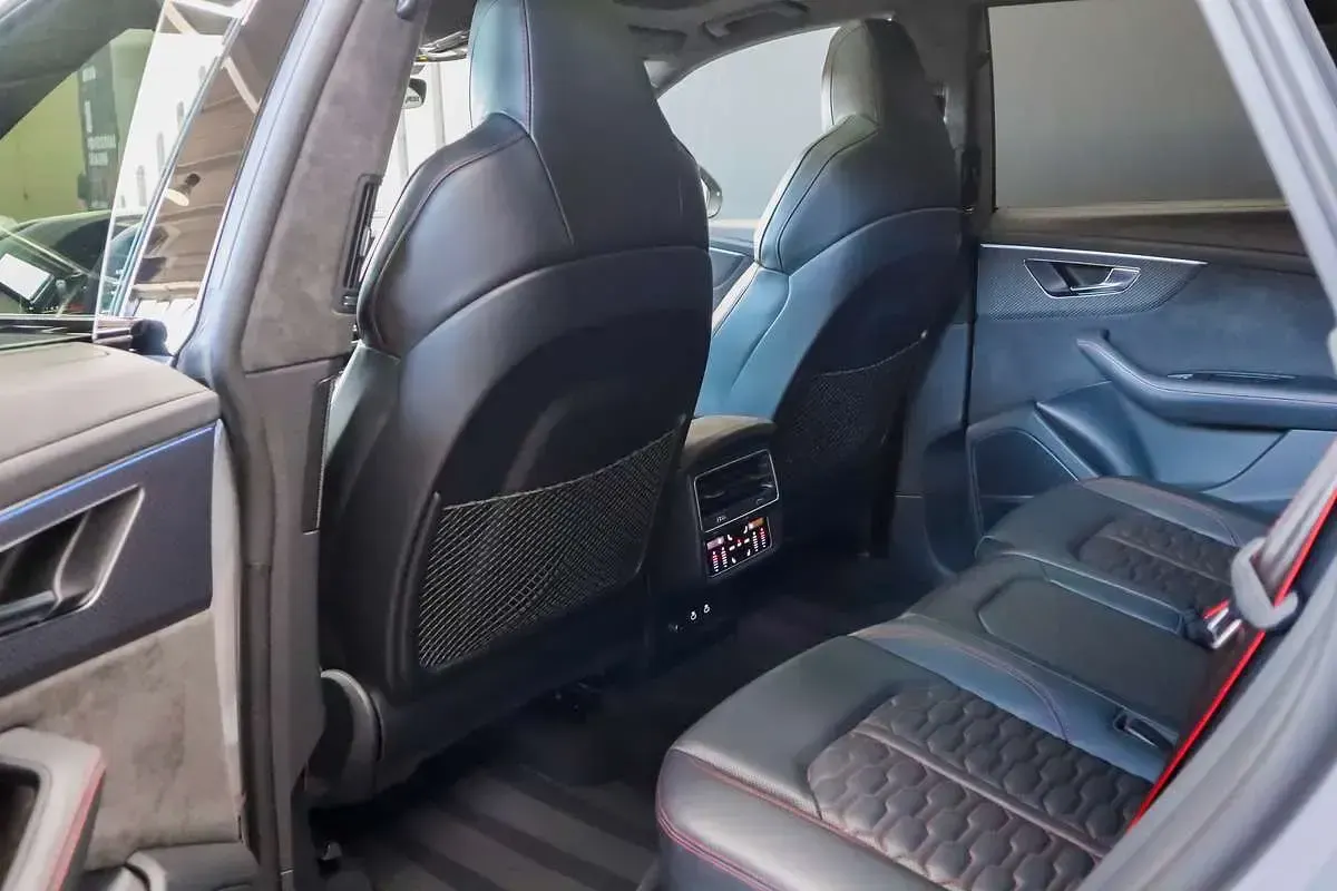 Usata Audi Q8 721 CV (530 kW) 2022 Grigio SUV