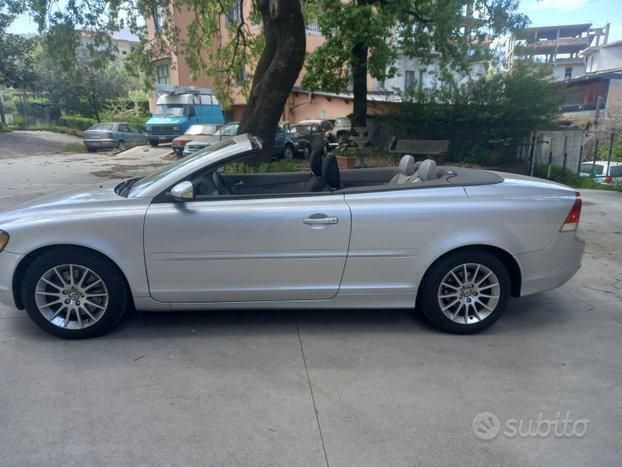 Usata Volvo C70 2007 Grigio Cabrio