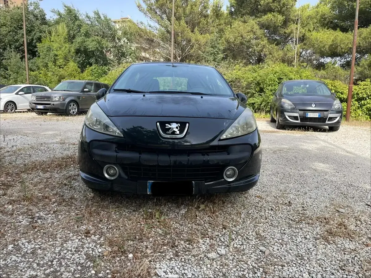 Usata Peugeot 207 90 CV (66 kW) 2007 Nero Berlina