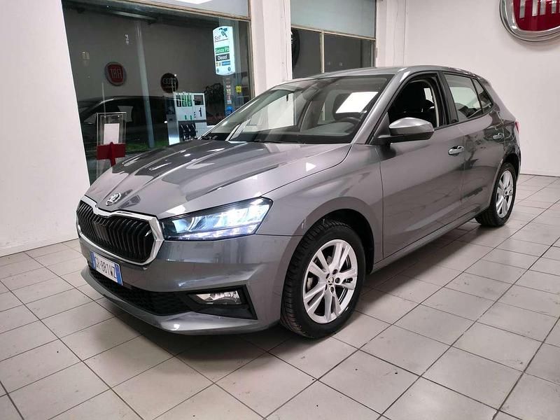 Usata Skoda Fabia Selection 95 CV (69 kW) 2024 Grigio Utilitaria