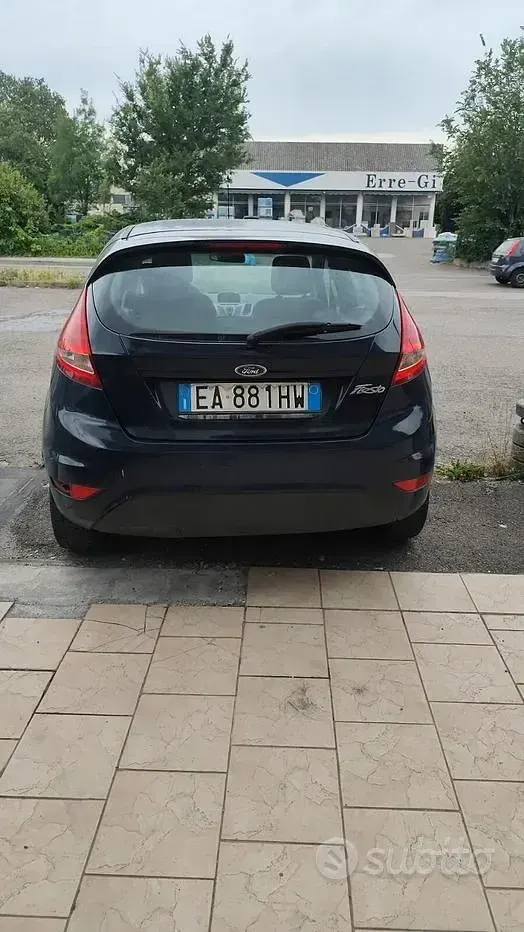 Usata Ford Fiesta 92 CV (67 kW) 2010 Nero Berlina