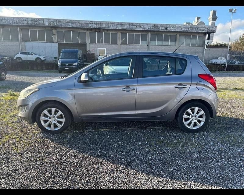 Usata Hyundai i20 Classic 75 CV (55 kW) 2012 Grigio Utilitaria