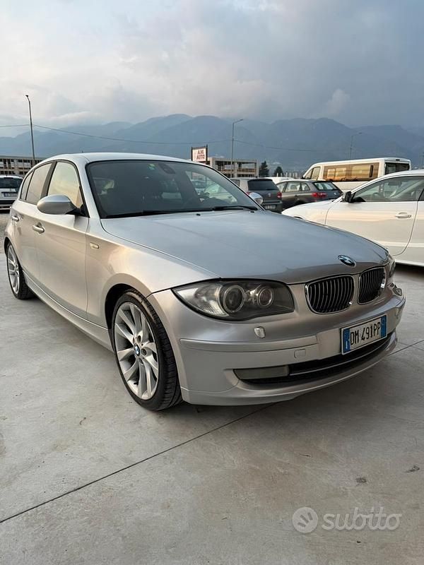 Usata BMW 123 204 CV (150 kW) 2008 Grigio Utilitaria