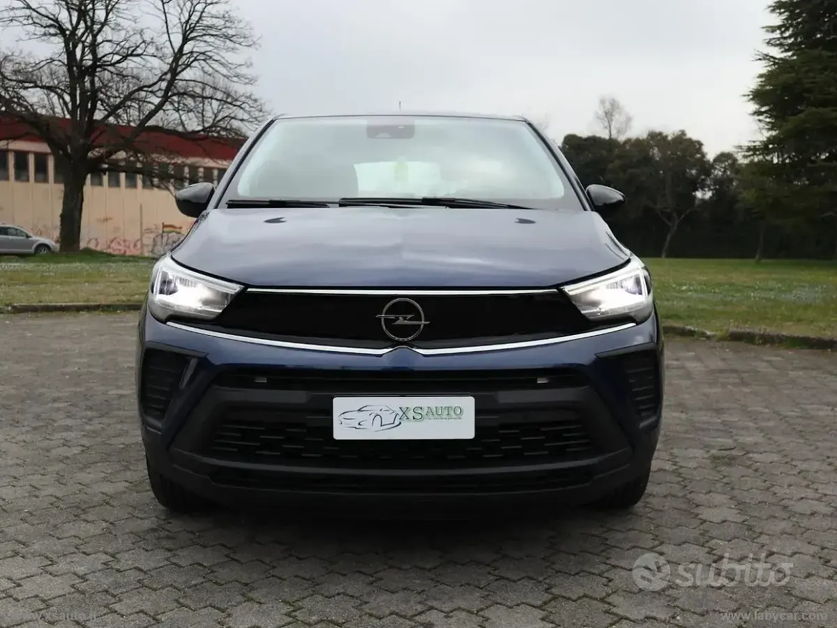 Usata Opel Crossland Elegance 110 CV (80 kW) 2023 Blu/azzurro SUV