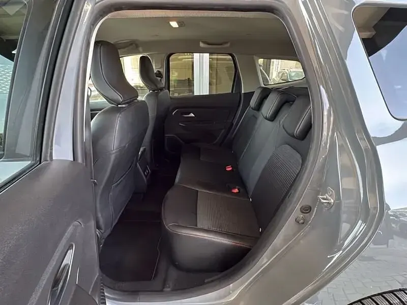 Usata Dacia Duster Journey 101 CV (74 kW) 2022 Grigio SUV