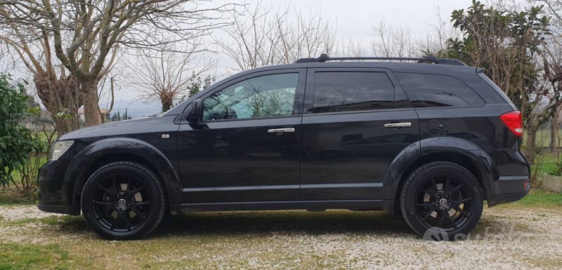 Usata Fiat Freemont 170 CV (125 kW) 2012 Nero SUV