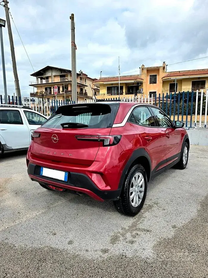 Usata Opel Mokka Elegance 101 CV (74 kW) 2022 Rosso SUV