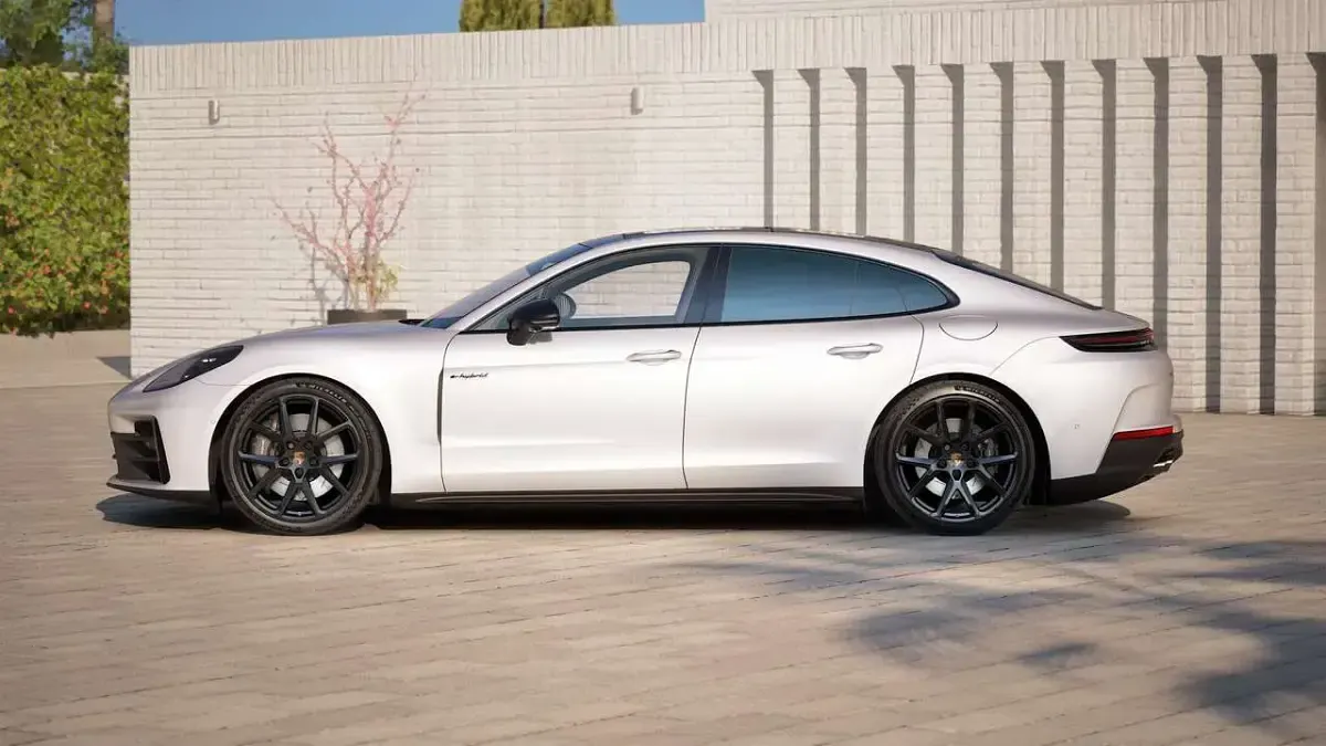 Usata Porsche Panamera 4 462 CV (339 kW) 2025 Grigio Utilitaria