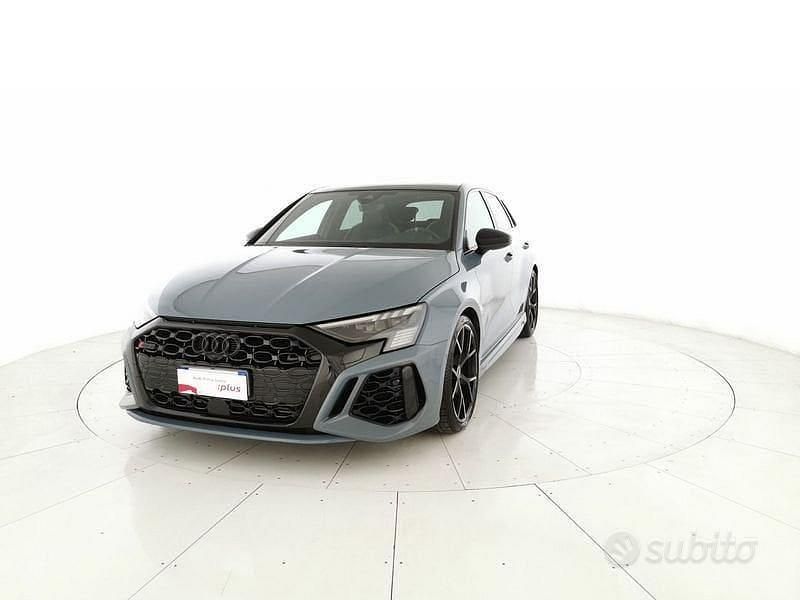 Grigio Usata 2022 Audi RS3 Sportback Ambiente Due volumi | 53.900 € (Buon prezzo) - Immagine 1/4