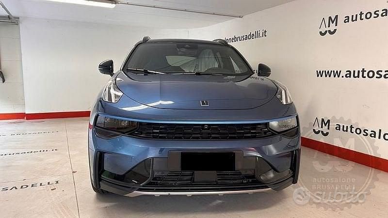 Usata Lynk & Co 01 261 CV (191 kW) 2023 Blu SUV