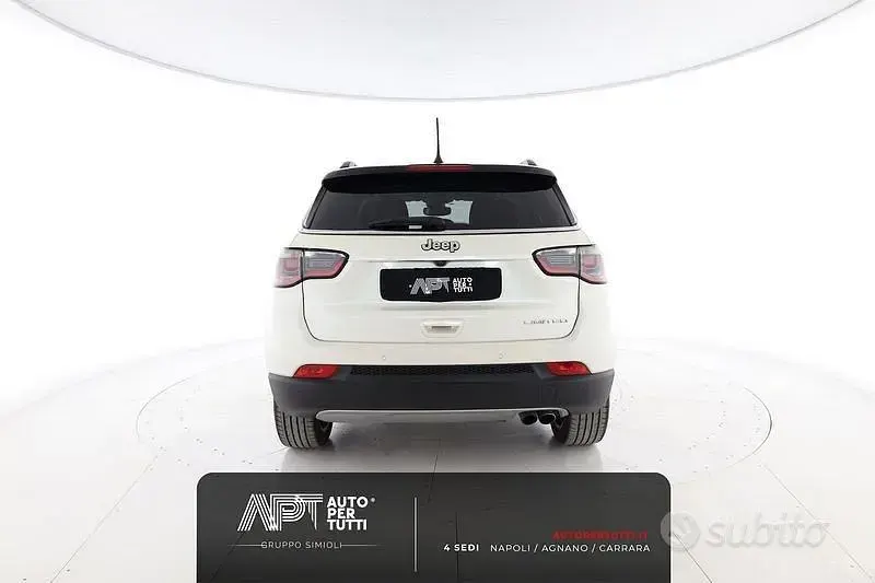Usata Jeep Compass Limited 140 CV (102 kW) 2018 Bianco SUV