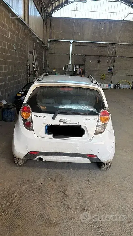 Usata Chevrolet Spark 81 CV (59 kW) 2010 Bianco Utilitaria