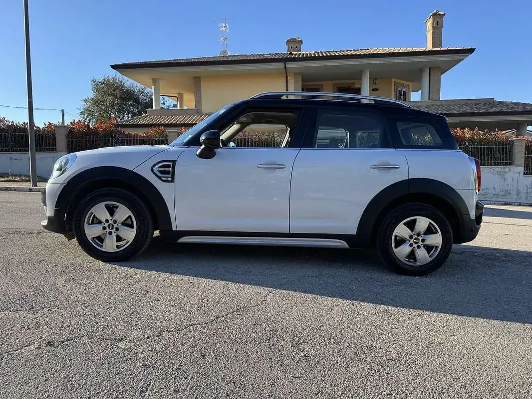 Second-hand Mini Cooper D Countryman 150 CP (110 kW) 2018 Alb SUV