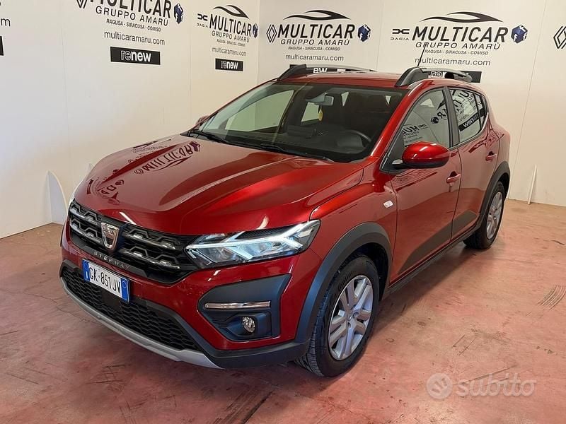 Rosso Usata 2022 Dacia Sandero Comfort Tre volumi | 12.450 € (Ottimo prezzo) - Immagine 1/4