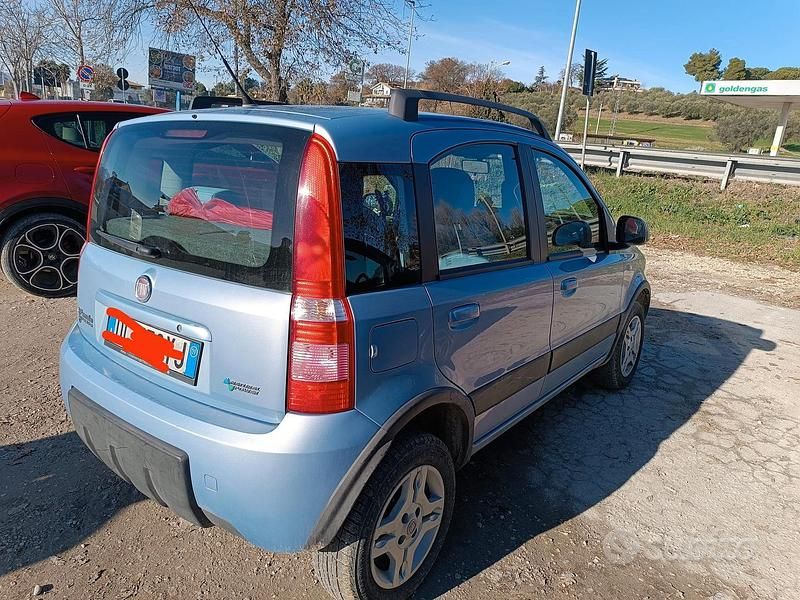 Usata Fiat Panda Climbing 60 CV (44 kW) 2009 Utilitaria