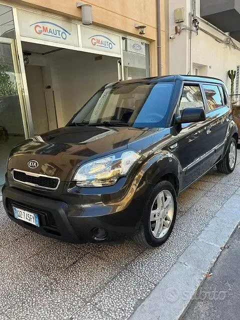 Usata Kia Soul Active 128 CV (94 kW) 2009 Marrone SUV