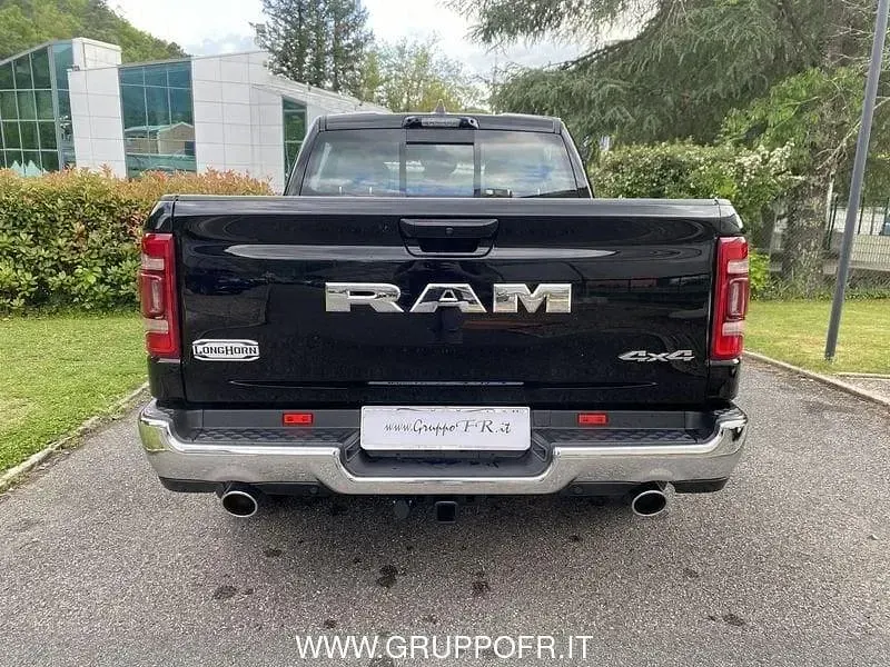 Usata Dodge Ram Limited 401 CV (294 kW) 2024 Nero Pick-up