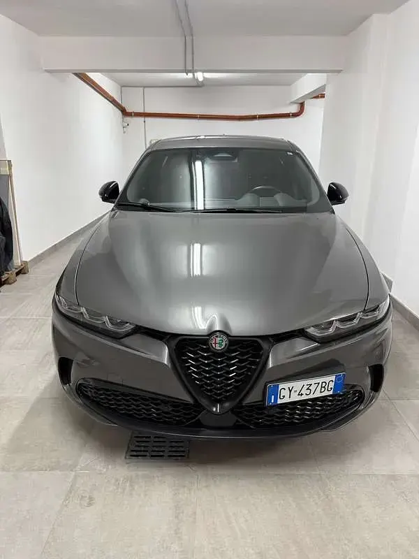 Usata Alfa Romeo Tonale Veloce 131 CV (96 kW) 2025 SUV