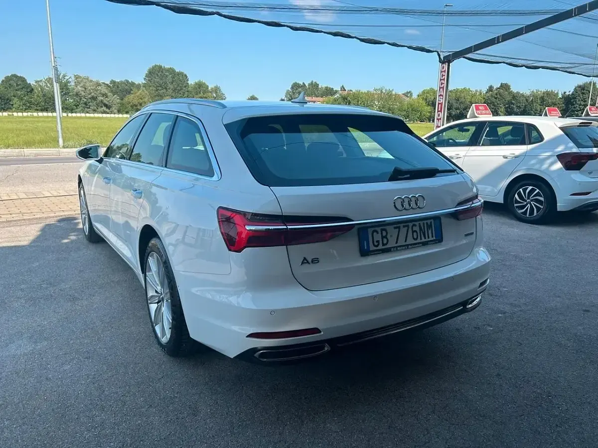 Usata Audi A6 Design 203 CV (149 kW) 2020 Bianco Station wagon