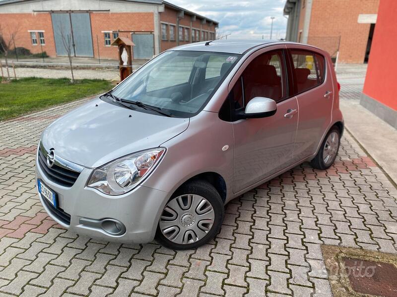 Usato 2013 Opel Agila 1.0 Benzin 65 CV (4.500 €)
