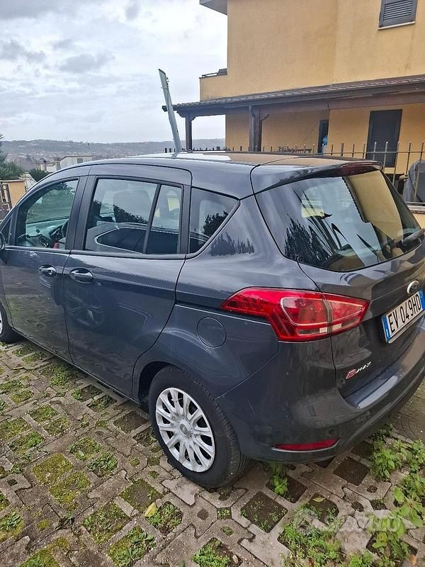 Usata Ford B-MAX 75 CV (55 kW) 2014 Blu Monovolume