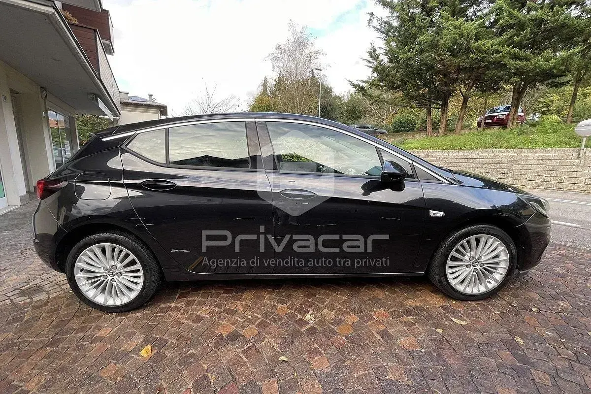 Usado Opel Astra Innovation 105 CV (77 kW) 2016 Negro Berlina