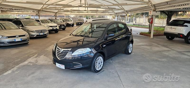 Usata Lancia Ypsilon S 95 CV (69 kW) 2014 Nero Utilitaria