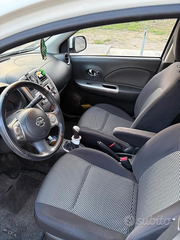 Usata Nissan Micra Tekna 80 CV (58 kW) 2014 Bianco Utilitaria
