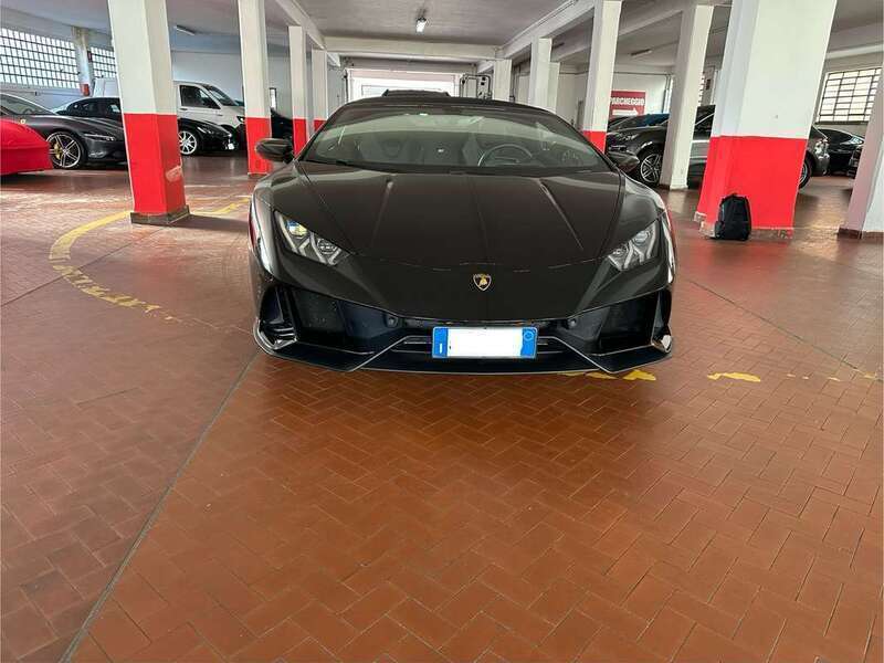 Usato 2023 Lamborghini Huracán 5.2 Benzin 639 CV (349.000 €)