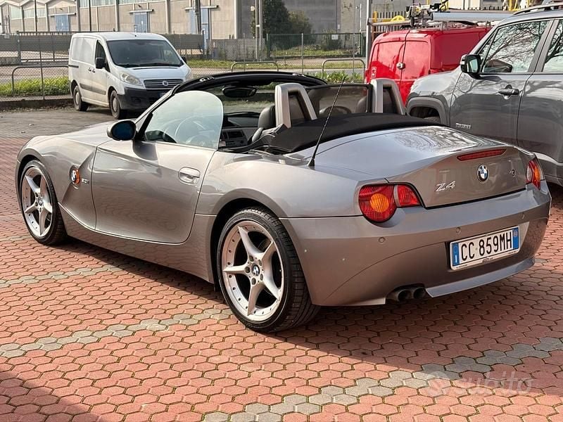 Usata BMW Z4 231 CV (169 kW) 2003 Grigio Cabrio