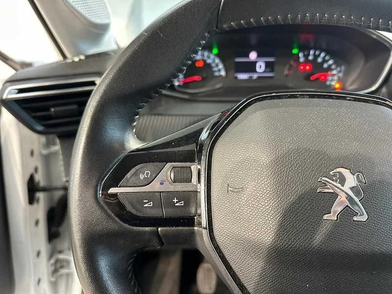 Usata Peugeot 208 Active 75 CV (55 kW) 2022 Bianco Utilitaria