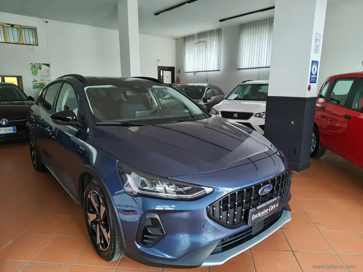 Usata Ford Focus 125 CV (91 kW) 2022 Blu/azzurro Berlina