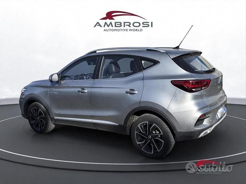 Usata MG ZS Luxury 106 CV (77 kW) 2025 Grigio SUV