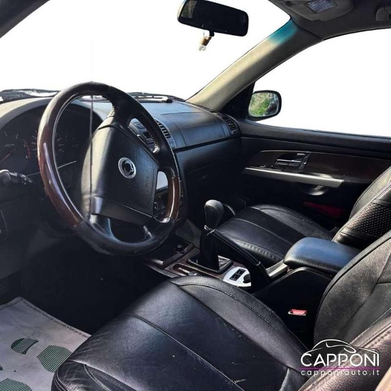 Usata Ssangyong (KGM) Rexton 165 CV (121 kW) 2005 Nero SUV