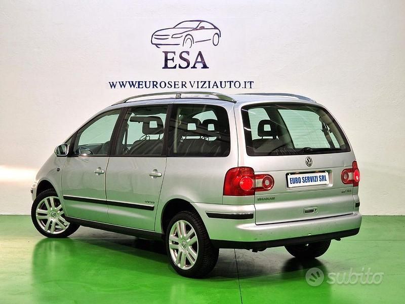 Usata VW Sharan Freestyle 140 CV (102 kW) 2008 Grigio Monovolume