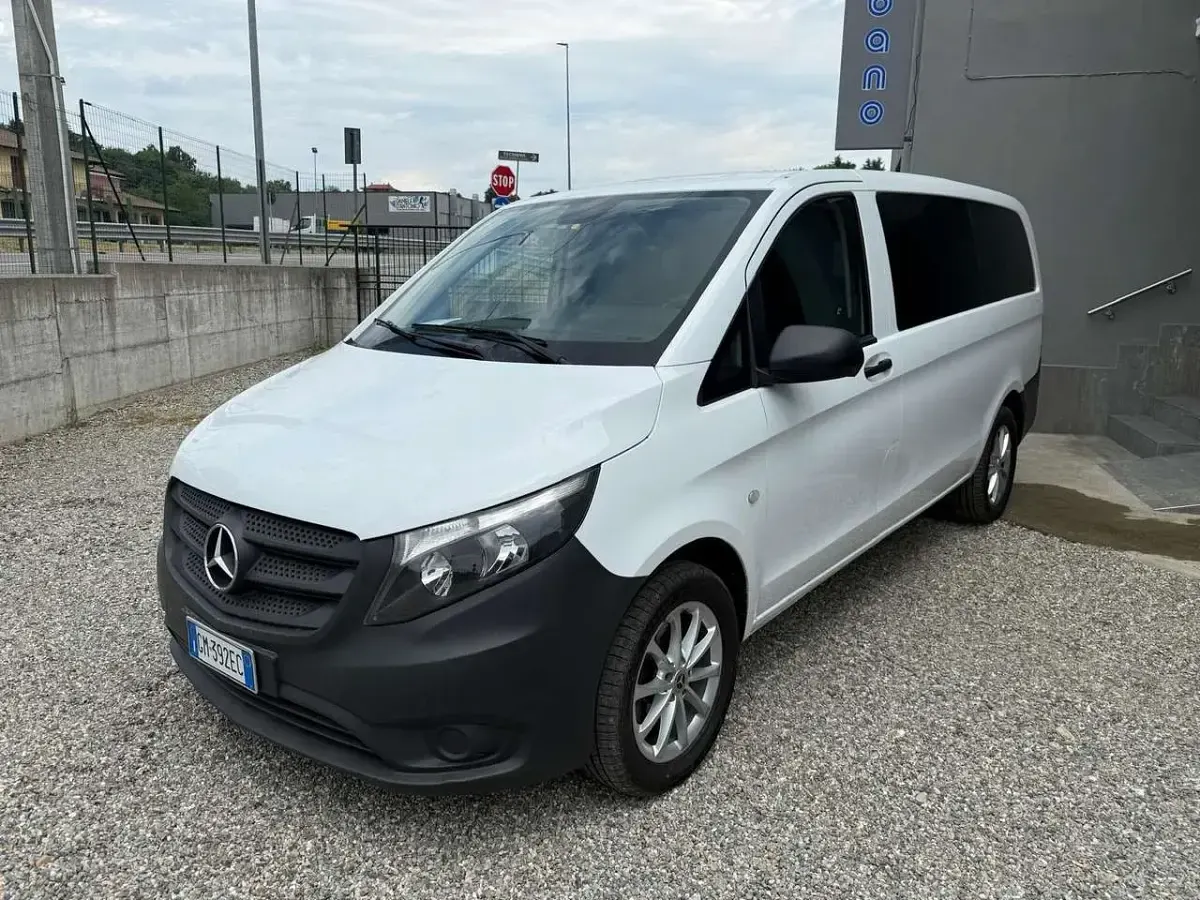 Usata Mercedes Vito 136 CV (100 kW) 2023 Bianco Furgone
