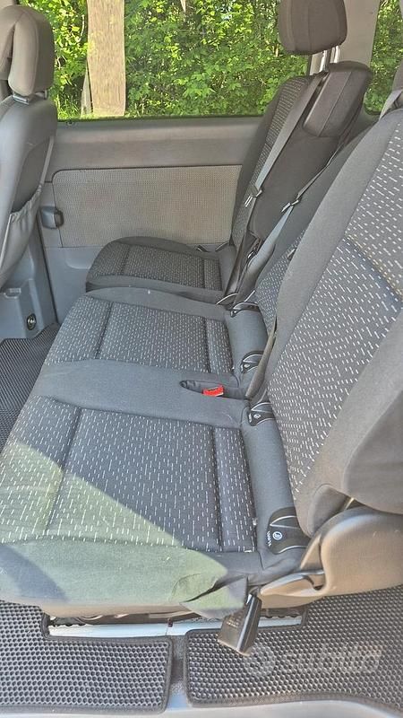 Usata Mercedes Viano 204 CV (150 kW) 2008 Grigio Monovolume