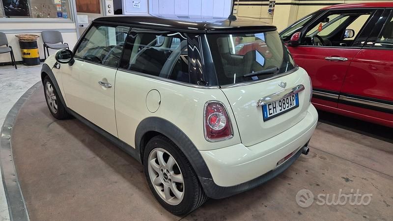Usata Mini ONE 75 CV (55 kW) 2011 Bianco Utilitaria