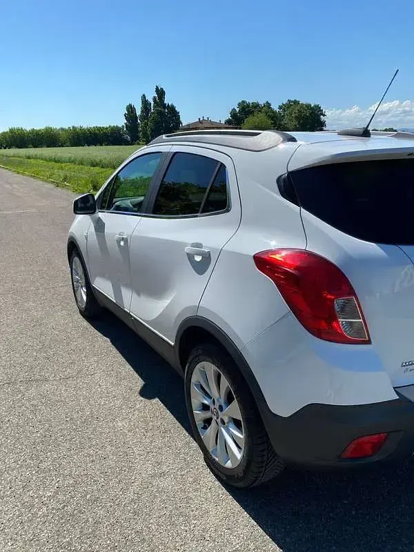 Usata Opel Mokka Cosmo 136 CV (100 kW) 2016 Bianco SUV