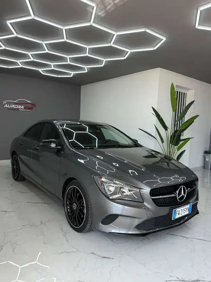 Usata Mercedes CLA200 Business 136 CV (100 kW) 2019 Other Coupé