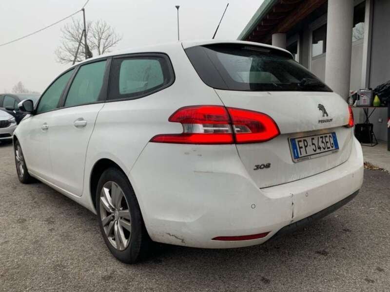 Usata Peugeot 308 Allure 150 CV (110 kW) 2018 Bianco Station wagon