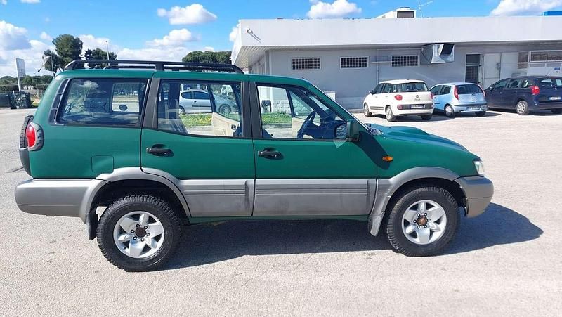 Verde Usata 2005 Nissan Terrano SUV | 6500 € (Super prezzo) - Immagine 1/4