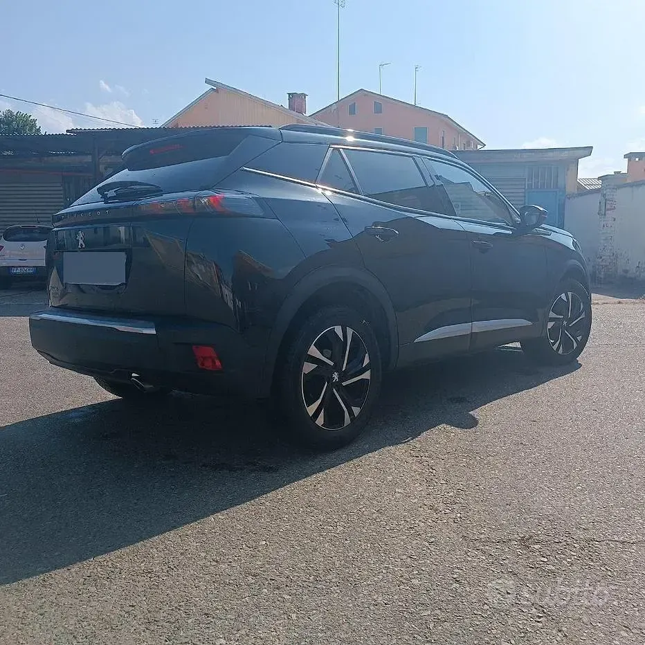 Usata Peugeot 2008 110 CV (80 kW) 2022 Nero SUV