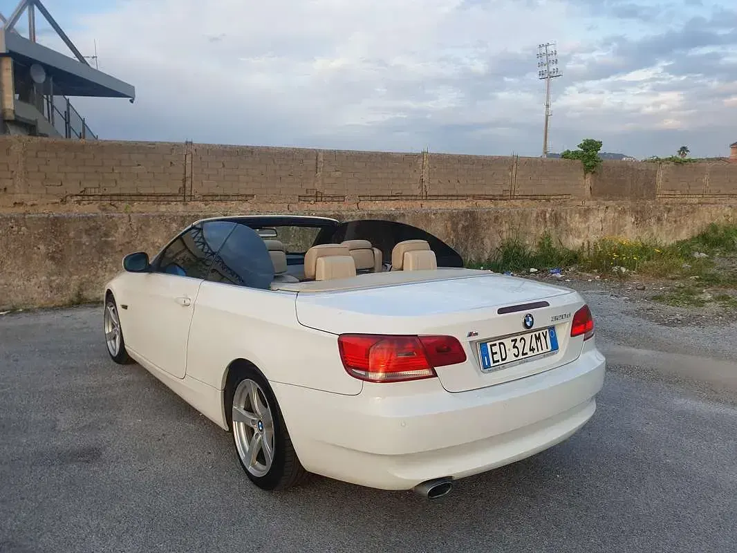 Usata BMW 320 Cabriolet M Sport 184 CV (135 kW) 2010 Bianco Cabrio