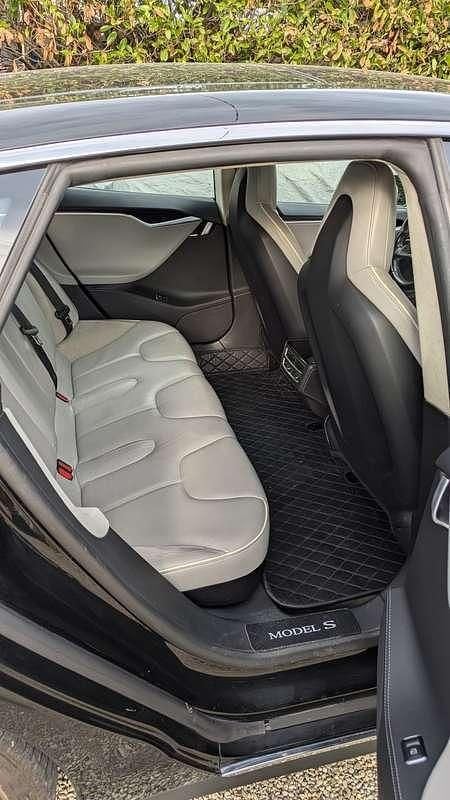 Usata Tesla Model S Performance 309 kW (421 CV) 2013 Nero Utilitaria