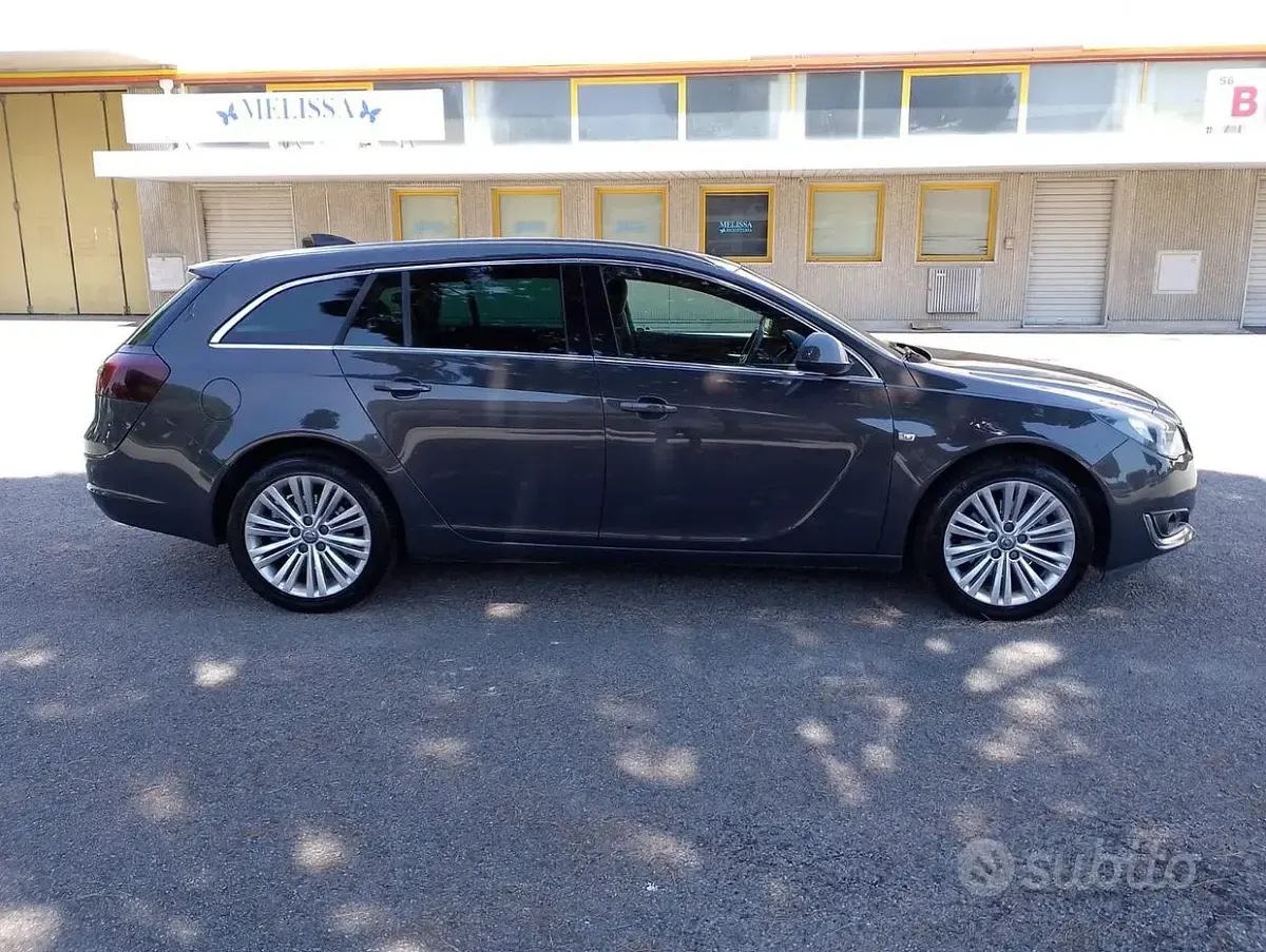 Usata Opel Insignia Sport 170 CV (125 kW) 2016 Grigio Station wagon