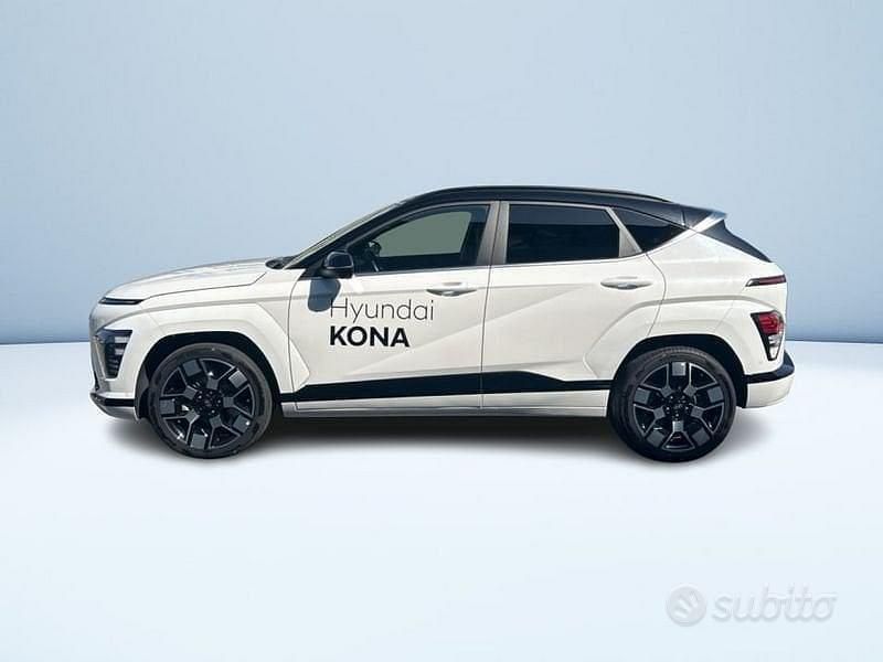 Usata Hyundai Kona Edition+ 160 kW (218 CV) 2023 Bianco pastello SUV