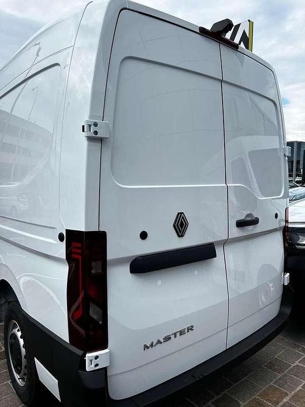 Ny Renault Master 150 HK (110 kW) 2025 Vit Minibuss